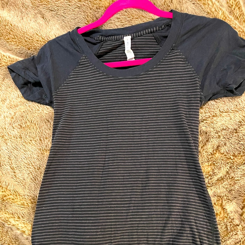 Lulu Lemon T-Shirt